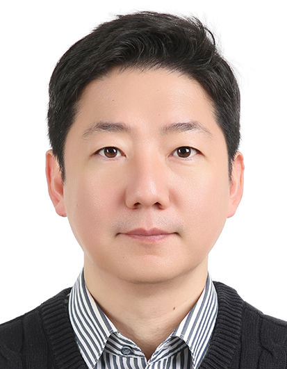 A portrait of Dr. Pyo.
